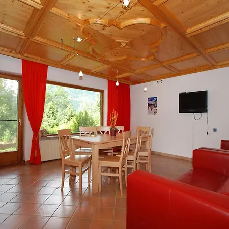 In Neukirchen Near Lifts Wald im Pinzgau