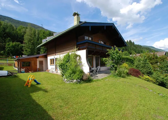 Appartement In Neukirchen Near Lifts